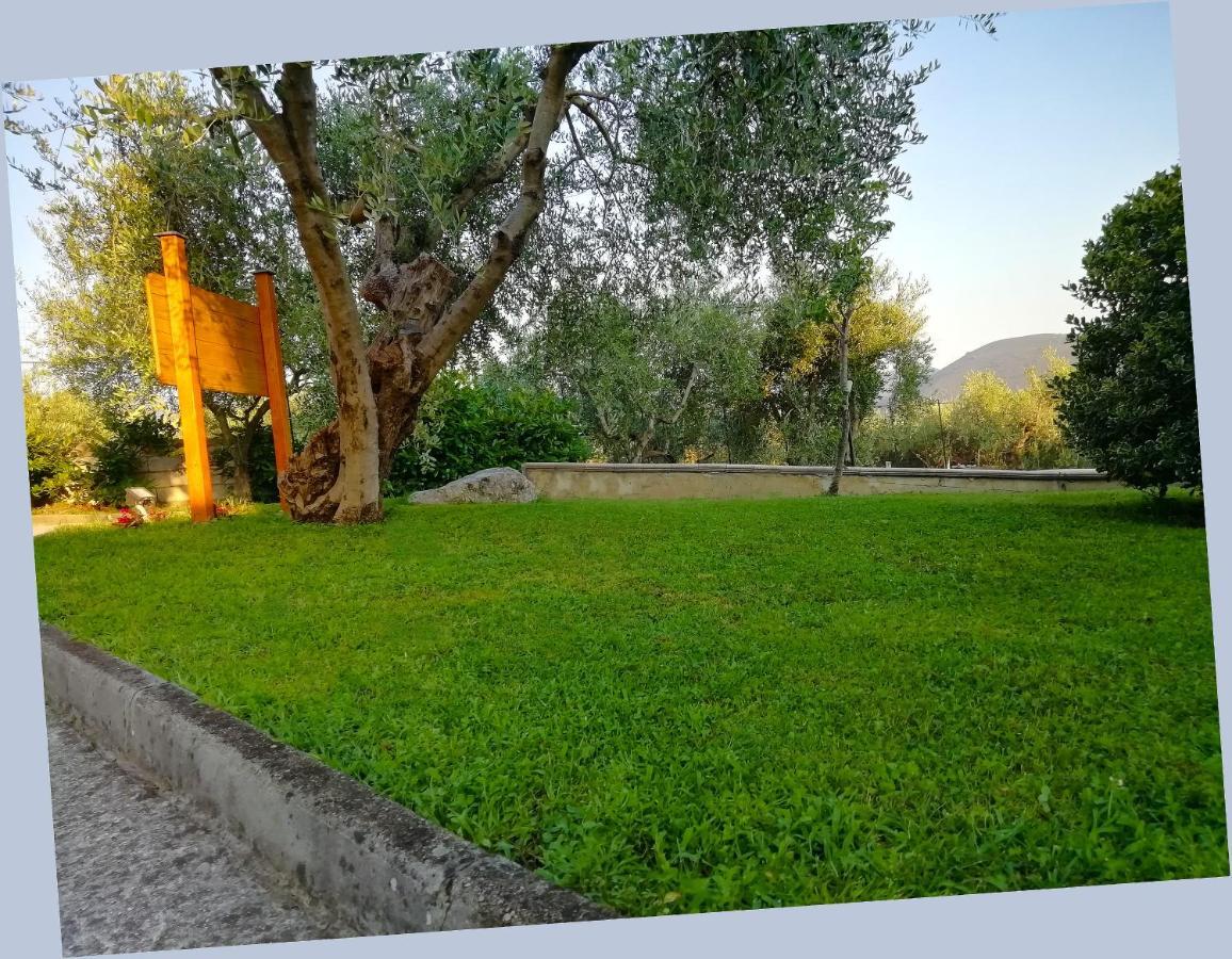 B&B Maison Villa Vittorio Avella Bagian luar foto